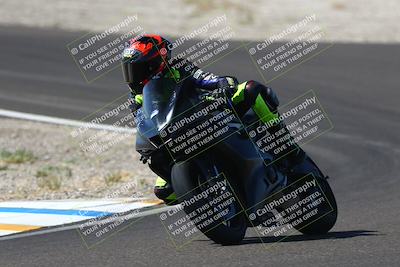 media/Sep-21-2025-TrackDaz (Sun) [[277c75b276]]/C Group/1140pm (Turn 3)/
